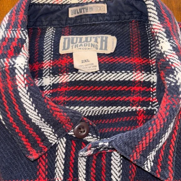 Duluth Trading Co Men's heavyweight blanket Red Plaid shirt never worn - Picture 3 of 7